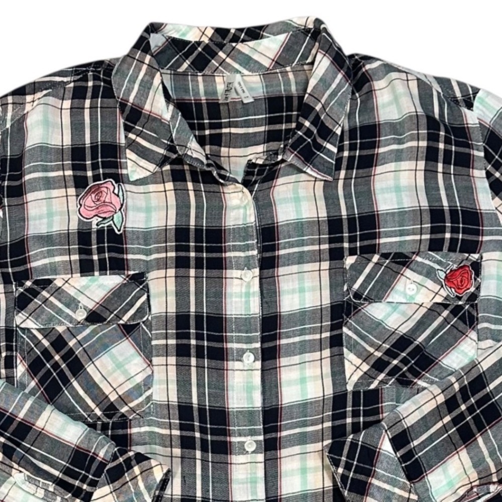 Live 4 Truth Button Down Women 3X Pink Plaid Excellent Rose Applique Western